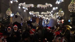 Świąteczna iluminacja w Warszawie fot. ŚWIECZAK