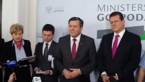 Wicepremier Piechociński i wiceprzewodniczący KE Šefčovič o utworzeniu europejskiej unii energetycznej  fot. ŚWIECZAK 
