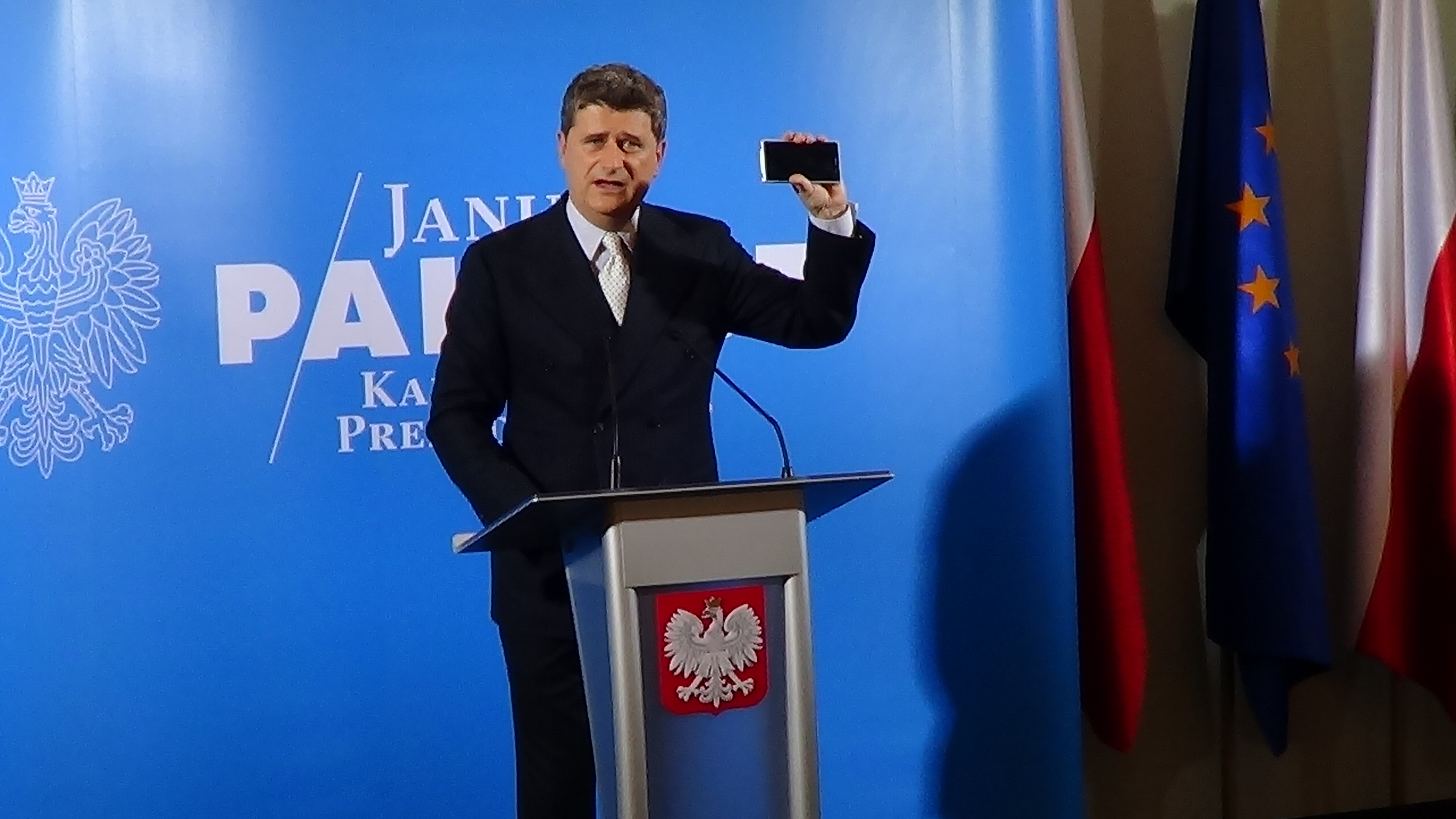 Palikot Janusz Przedstawia Program Na Kampani I Przeprasza Za