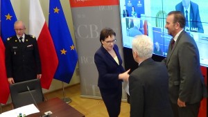 Telekonferencja premier Ewy Kopacz z wojewodami fot.ŚWIECZAK