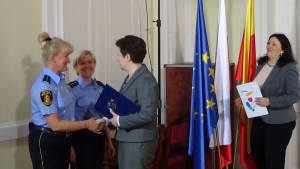 Nagrody dla strażniczek miejskich od Prezydent Warszawy fot. ŚWIECZAK