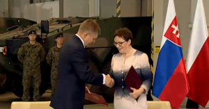 Premierzy Polski i Słowacji podpisali list intencyjny ws. współpracy w dziedzinie uzbrojenia fot. ŚWIECZAK