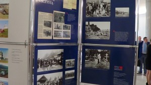 W Sejmie otwarto wystawę „Bieżeństwo (uchodźstwo) 1915. Wspólna historia” fot. ŚWIECZAK