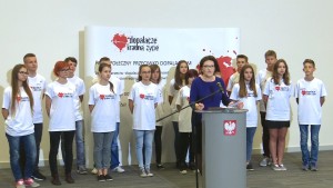 Premier Ewa Kopacz Podpisano Pakt Społeczny Przeciw Dopalaczom fot. ŚWIECZAK