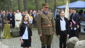 Uroczystości pod pomnikiem "Katyń 1940" w Otwocku fot. ŚWIECZAK
