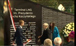 Uroczystości nadania Terminalowi LNG w Świnoujściu imienia Prezydenta Lecha Kaczyńskiego fot. ŚWIECZAK