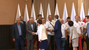 Medaliści ME w lekkoatletyce u premier Szydło fot. ŚWIECZAK
