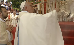 Papież Franciszek odprawił Mszę Świętą na Jasnej Górze z okazji 1050-lecia Chrztu Polski fot. ŚWIECZAK