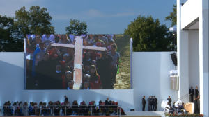 Droga Krzyżowa na Błoniach z udziałem Ojca Świętego Franciszka fot. ŚWIECZAK
