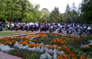 Motocykliści dla Szymonka - wielki Zlot Motocyklistów w parku Miejskim w Otwocku fot. ŚWIECZAK