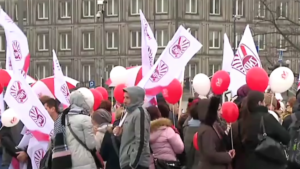 Protest Nauczycieli w Warszawie - "Nie dla chaosu w szkole" fot. ŚWIECZAK