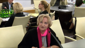 dr Krystyna Krzekotowska Uczelnia Łazarskiego Konferencja „Doświadczenia stosowania ustawy o petycjach” fot. ŚWIECZAK