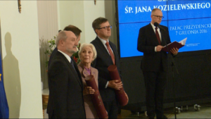 Jan Karski pośmiertnie mianowany na stopień generała brygady fot. ŚWIECZAK